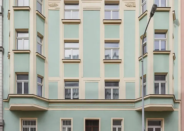 Days Apartment